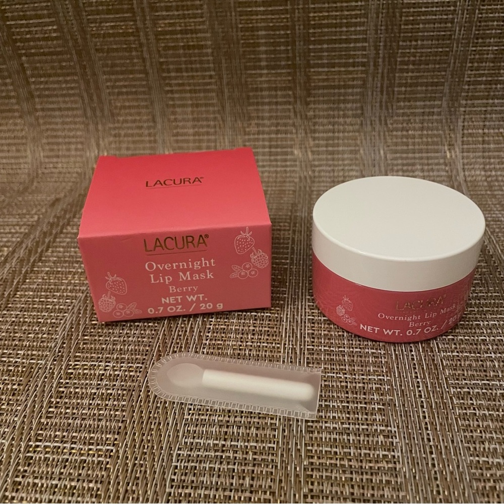 Lacura overnight lip mask with applicator~berry